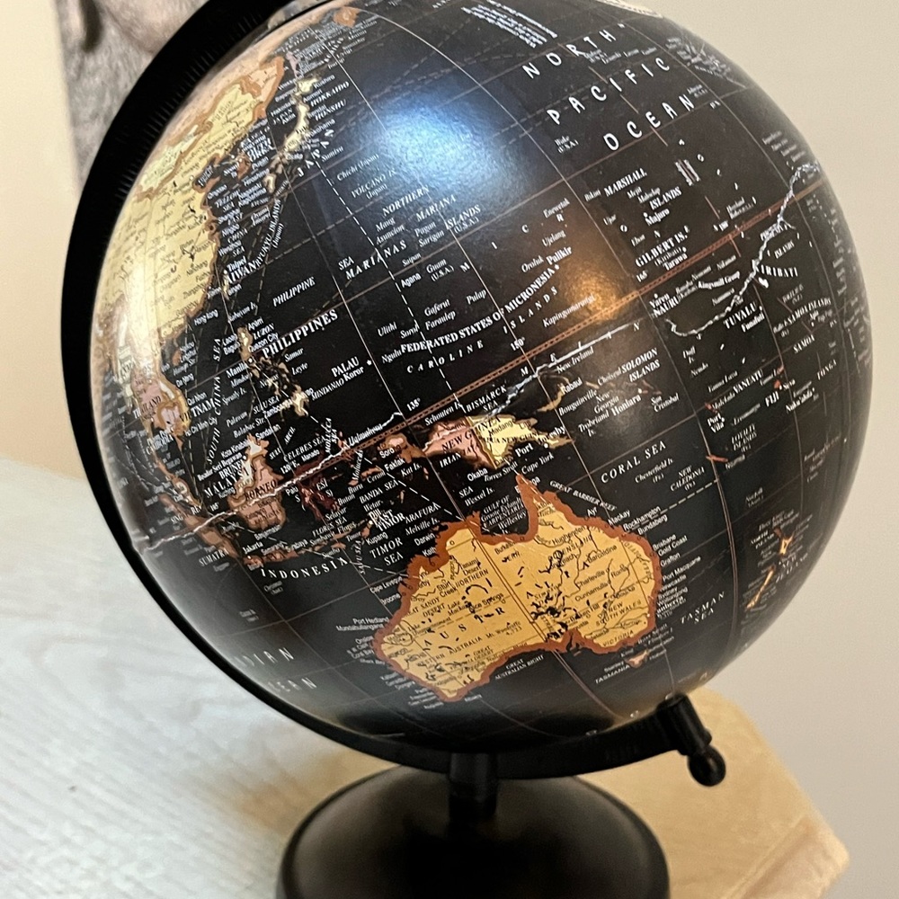 Mini globe - Picture 2 of 2